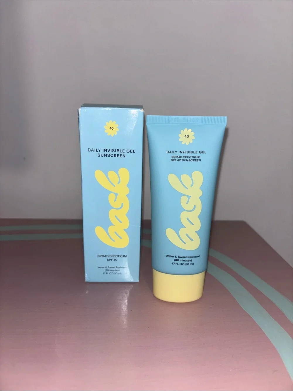 NWT Bask Suncare Daily Invisible Gel SPF 40 1.7 oz.